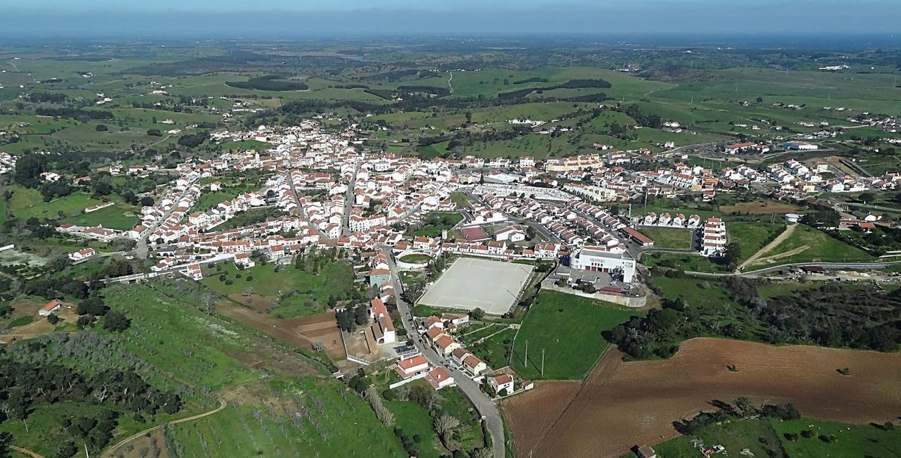 Apartamentos Bau-Doce Cercal do Alentejo Exterior photo
